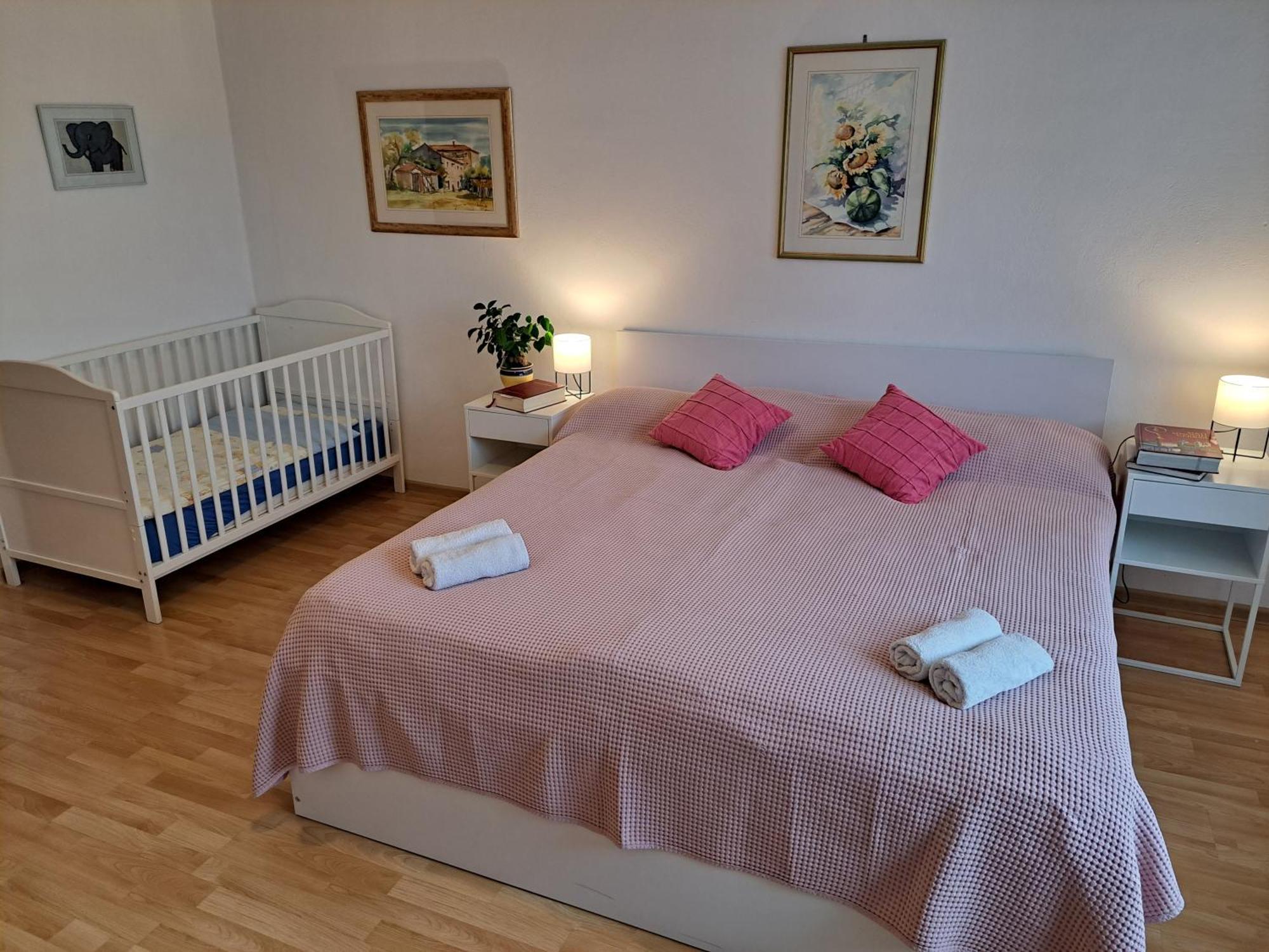 Lukovica pri Domžalah Apartments Bukor With Seasonal Pool מראה חיצוני תמונה